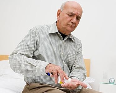 高血压吃什么降血压 老人高血压吃什么好 老人降血压的食疗方