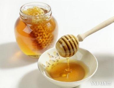 晚上喝蜂蜜水减肥法 初秋喝蜂蜜水减肥法