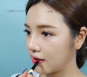 学习韩国女人怎样画出自然眉毛