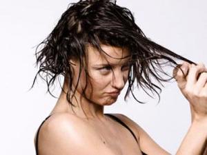 如何正确洗头发 夏季如何正确的洗头发