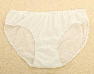 女性用薄型纸质丶护垫 女性用护垫和免洗内裤更安全