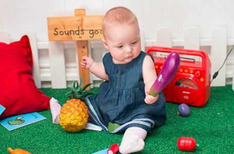 怎样促进宝宝大脑发育 怎样选择促进宝宝发育的玩具