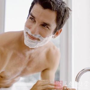 男人刮胡子 男人什么时候不宜刮胡子