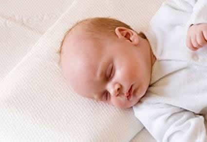 新生宝宝枕头 新生宝宝需要用枕头吗？