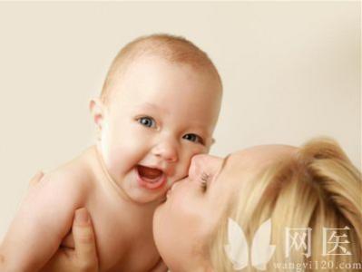 宝宝手足口病症状图 亲吻宝宝或导致手足口病