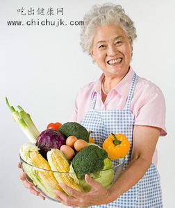 饭前吃水果 老年人饭前吃水果较好