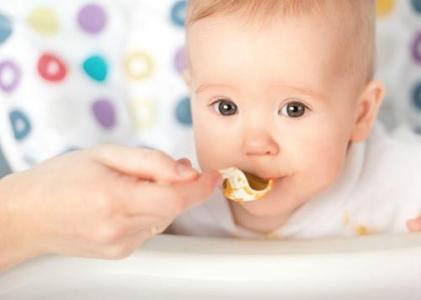 补钙不能盲目过量 婴儿出牙晚忌盲目补钙