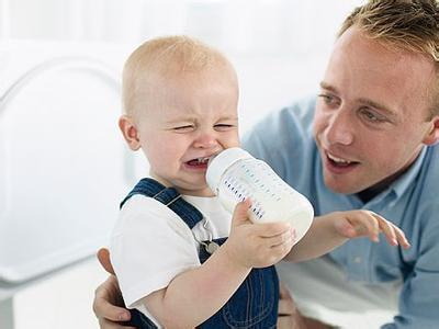 宝宝断奶的最佳季节 断奶最佳季节是什么时候，夏季断奶容易引起腹泻