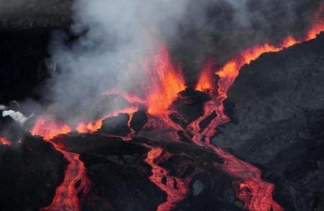 火山喷发强烈程度类型 火山喷发是怎么形成的 火山喷发的类型和阶段
