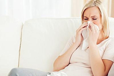 孕妇如何治疗风热感冒 孕妇秋季感冒如何治疗