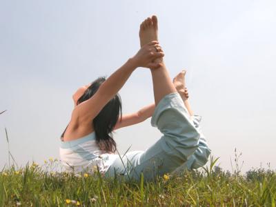 四季养生瑜伽夏季篇 夏季养生瑜伽如何做 夏季养生瑜伽做法