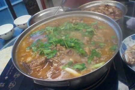 鸭肉跟什么煲汤好吃的 如何做鸭肉汤怎么做好吃