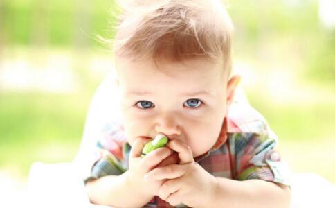 十个月的宝宝发育标准 10个月的宝宝发育标准 宝宝十个月的饮食营养