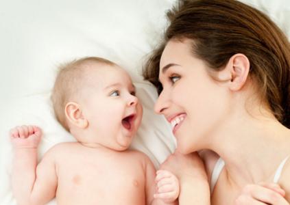 新生儿鼻塞处理方法 新生儿鼻塞怎么办 新生儿鼻塞的处理办法