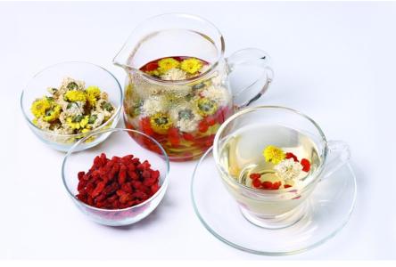 桂圆泡茶的功效与作用 百合花桂圆泡茶的功效和作用