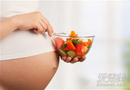 前三个月孕妇睡姿 前三个月孕妇吃什么