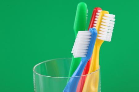 电动牙刷如何清洗 如何清洗牙刷 清洗牙刷的方法