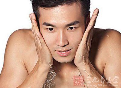 男性保养皮肤的方法 男性如何保养皮肤 男性皮肤保养方法