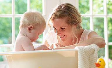 新生儿洗澡常识 不适宜给新生儿洗澡的六种情况