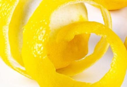 柚子皮的功效与作用 柚子皮的功效与作用 柚子皮怎么吃好吃