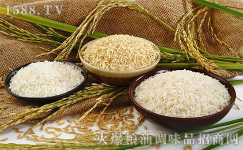 大米淘米水发黄能吃吗 大米发黄能吃吗