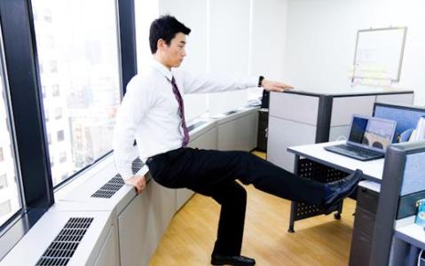 办公室锻炼身体 在办公室如何锻炼身体 在办公室锻炼的方法