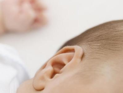 儿童耳朵痛是什么原因 儿童耳痛是什么原因