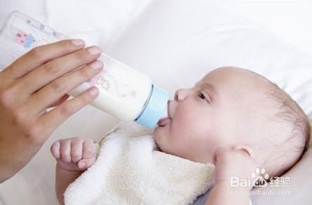 新生儿怎么选择奶粉 新生儿奶粉的冲法 新生儿奶粉怎么冲