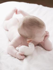宝宝断奶注意事项 宝宝裸睡的注意事项