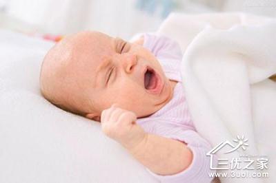 新生儿母乳腹泻 宝宝吃母乳腹泻怎么办 新生儿腹泻的处理方法