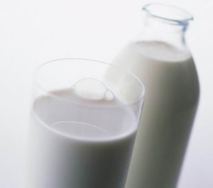 感冒可以喝牛奶吗 牛奶什么时候想喝都可以吗