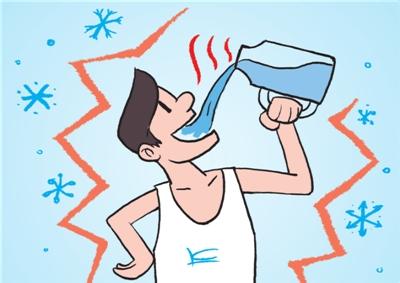 三伏天怎么去寒气 三伏天喝热水真的能去除体内的寒气吗(2)