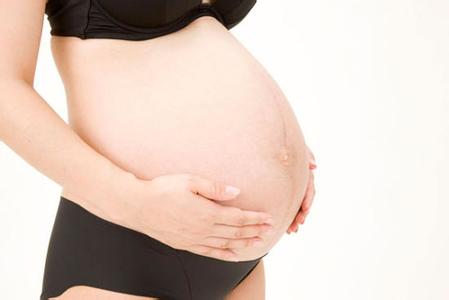 怀孕了会出现哪些症状 女性在怀孕两个月会出现什么症状？