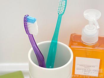 正确刷牙方法 如何选择适合自己的牙刷