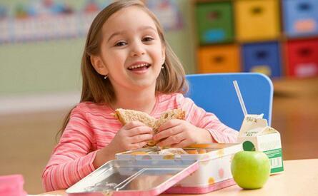 营造良好的工作环境 给孩子营造良好的饮食环境