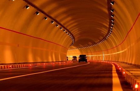 行车安全知识 隧道行车的安全知识