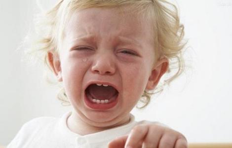 巧妙赞赏别人的孩子 如何巧妙制止孩子哭闹？