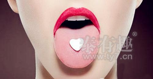 舌苔辨别阴虚还是阳虚 怎样根据舌苔情况辨别身体状况