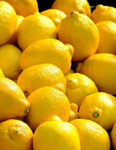 柠檬排毒膏用法 生活中柠檬的用法有哪些