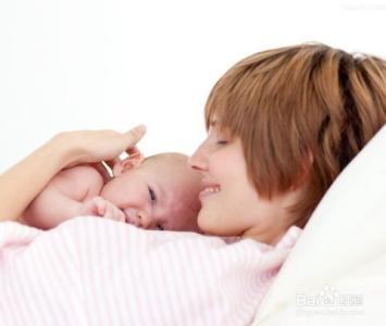 宝宝断奶妈妈注意事项 妈妈给宝宝喂奶的注意事项