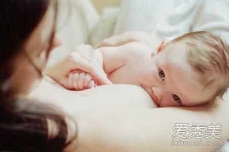 哺乳期生气母乳有毒吗 哺乳妈妈生气会让乳汁有毒
