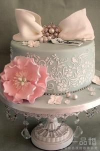 结婚切蛋糕 结婚切蛋糕怎么切及结婚蛋糕含义
