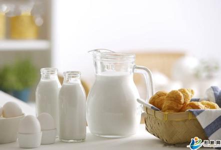 豆浆牛奶 牛奶和豆浆哪个更适合女人喝