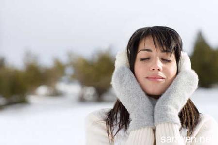 冬天如何穿衣保暖 冬天穿多少衣服最合适 冬天如何穿衣保暖