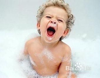 防止胃着凉 冬季如何防止宝宝洗澡着凉