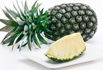 菠萝用盐水泡多长时间 菠萝不能和什么一起吃