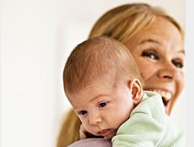 新生儿打嗝如何处理 新生儿打嗝如何处理 预防宝宝打嗝有什么办法