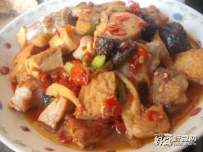 豆腐烧鱼块的做法红烧 豆腐烧鱼的做法