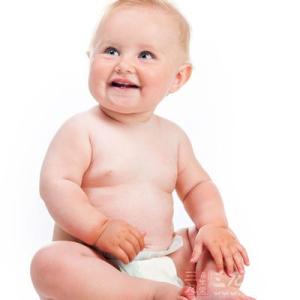 婴儿吐奶严重怎么办 婴儿吐奶严重爸妈该怎么办？
