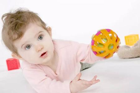 宝宝精细动作图片 怎样训练宝宝的精细动作